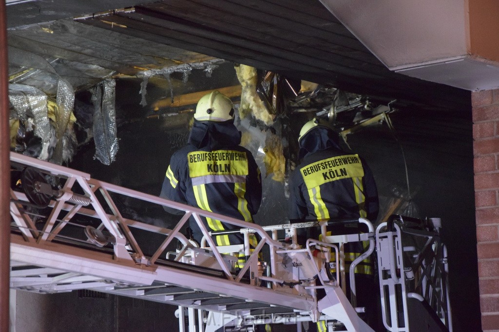 Feuer Koeln Vingst Ostheimerstr P080.JPG - Miklos Laubert